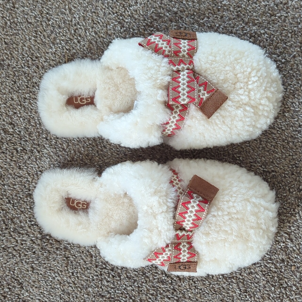 UGG Maxi Curly Shearling Scuff Slipper NWOB